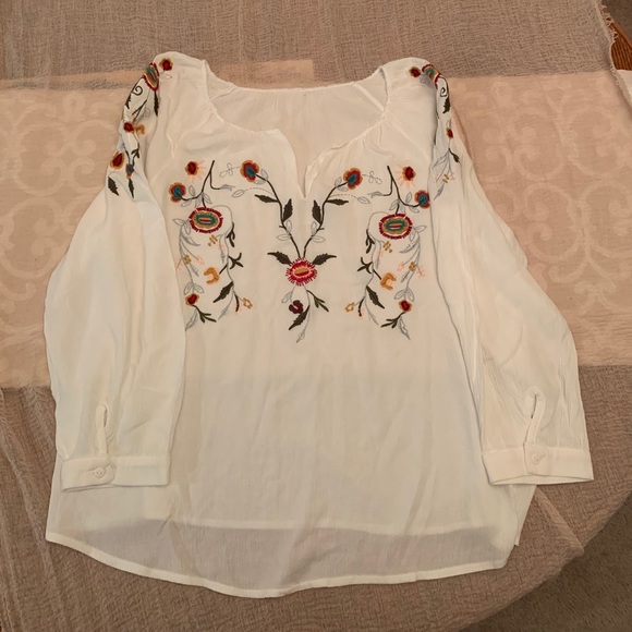 Tops - Women’s embroidered blouse